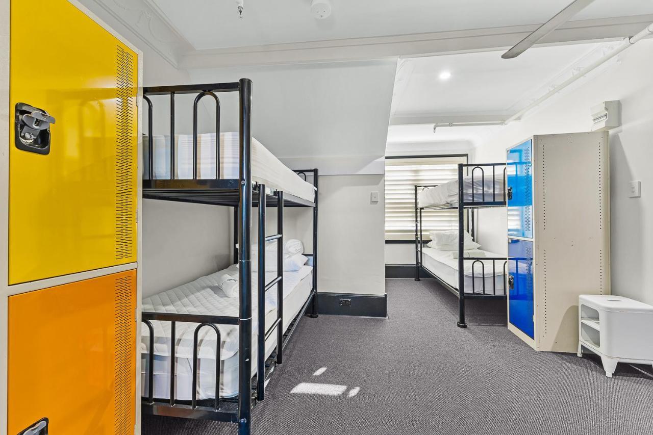 Hostel London Plane Backpackers Sydney Exterior foto