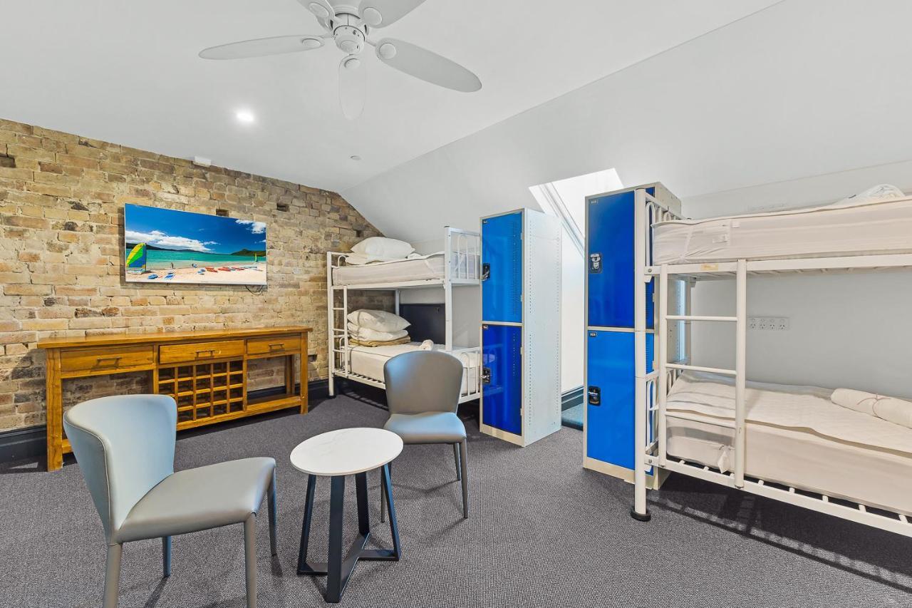 Hostel London Plane Backpackers Sydney Exterior foto