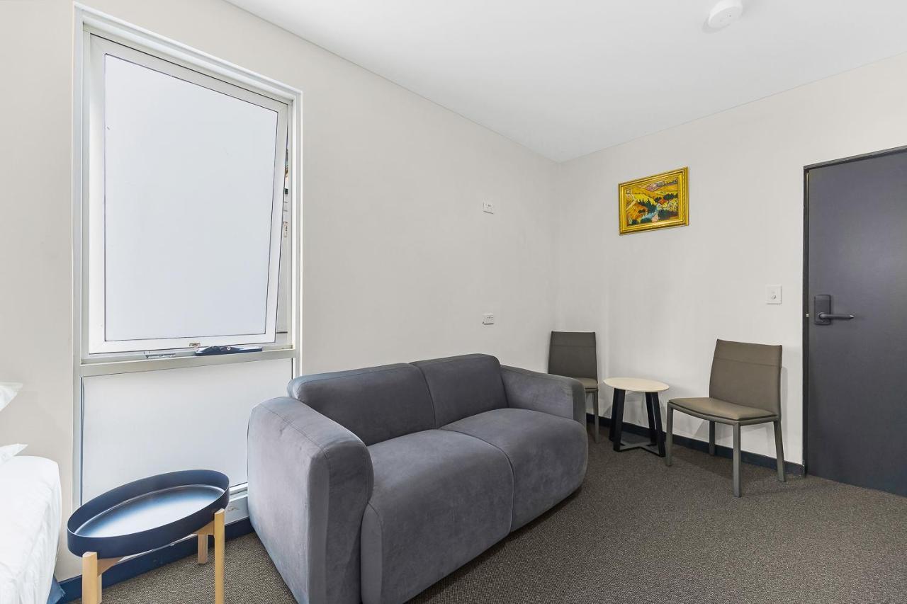Hostel London Plane Backpackers Sydney Exterior foto